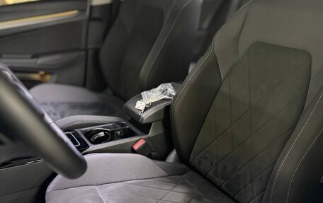 Volkswagen Golf VIII, 2022 год, 2 600 000 рублей, 9 фотография