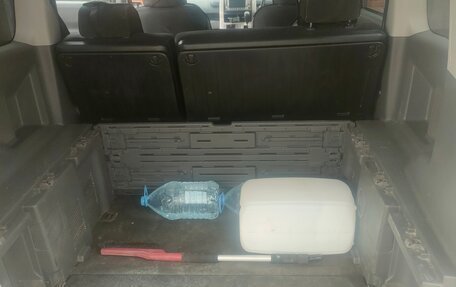 Toyota Noah III, 2008 год, 1 300 000 рублей, 8 фотография