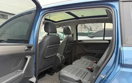 Volkswagen Touran III, 2022 год, 1 700 999 рублей, 14 фотография