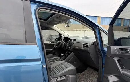 Volkswagen Touran III, 2022 год, 1 700 999 рублей, 22 фотография