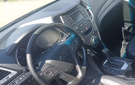 Hyundai Santa Fe III рестайлинг, 2017 год, 2 000 000 рублей, 2 фотография