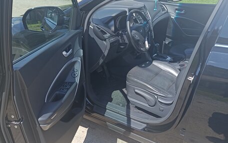 Hyundai Santa Fe III рестайлинг, 2017 год, 2 000 000 рублей, 4 фотография