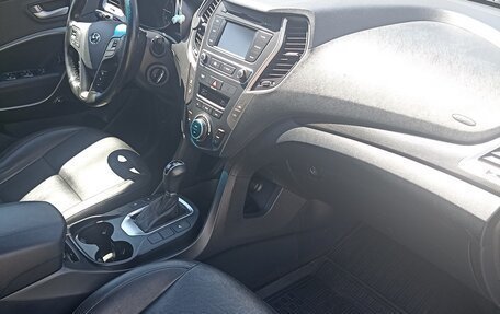 Hyundai Santa Fe III рестайлинг, 2017 год, 2 000 000 рублей, 5 фотография