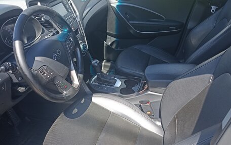 Hyundai Santa Fe III рестайлинг, 2017 год, 2 000 000 рублей, 3 фотография