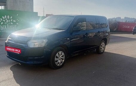 Toyota Probox I, 2017 год, 810 000 рублей, 5 фотография