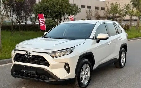 Toyota RAV4, 2025 год, 3 326 000 рублей, 1 фотография