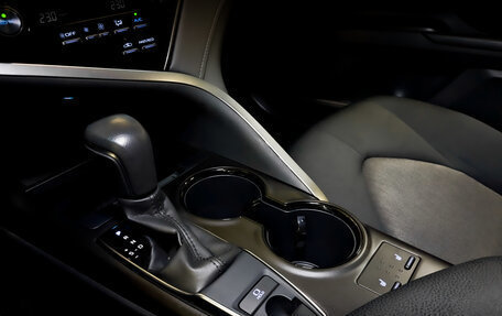 Toyota Camry, 2022 год, 3 700 000 рублей, 28 фотография