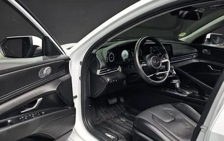 Hyundai Avante, 2022 год, 2 260 000 рублей, 5 фотография