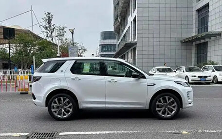 Land Rover Discovery Sport I рестайлинг, 2025 год, 6 329 000 рублей, 4 фотография