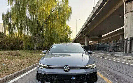 Volkswagen Golf VIII, 2025 год, 3 555 000 рублей, 2 фотография