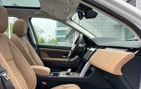 Land Rover Discovery Sport I рестайлинг, 2025 год, 6 329 000 рублей, 11 фотография