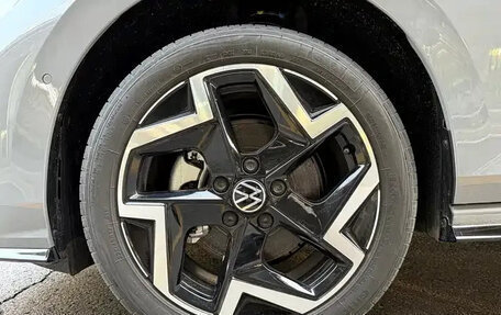 Volkswagen Golf VIII, 2025 год, 3 555 000 рублей, 18 фотография