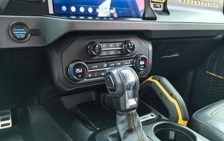 Ford Bronco, 2024 год, 6 736 000 рублей, 11 фотография