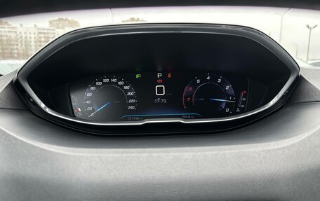 Peugeot 3008 II, 2018 год, 1 650 000 рублей, 19 фотография