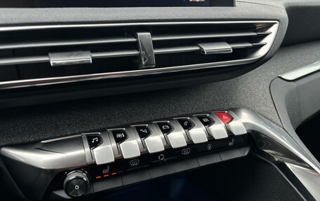 Peugeot 3008 II, 2018 год, 1 650 000 рублей, 18 фотография