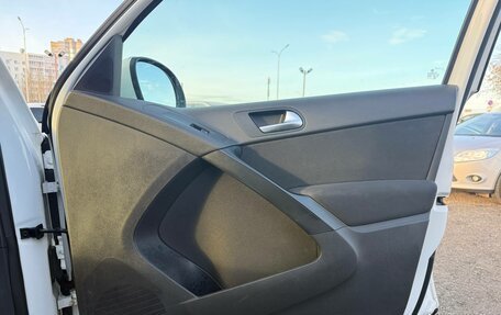 Volkswagen Tiguan I, 2011 год, 850 000 рублей, 10 фотография