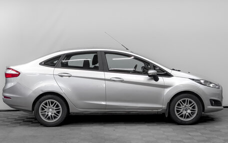 Ford Fiesta, 2016 год, 985 000 рублей, 2 фотография