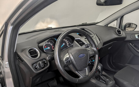 Ford Fiesta, 2016 год, 985 000 рублей, 18 фотография