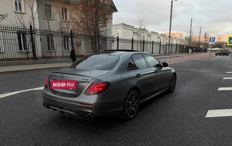 Mercedes-Benz E-Класс AMG, 2018 год, 5 900 000 рублей, 4 фотография