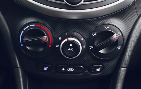 Hyundai Solaris II рестайлинг, 2013 год, 790 000 рублей, 16 фотография