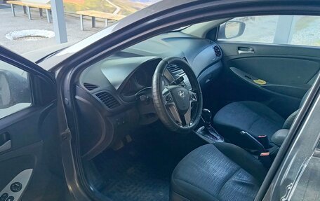 Hyundai Solaris II рестайлинг, 2015 год, 400 000 рублей, 8 фотография