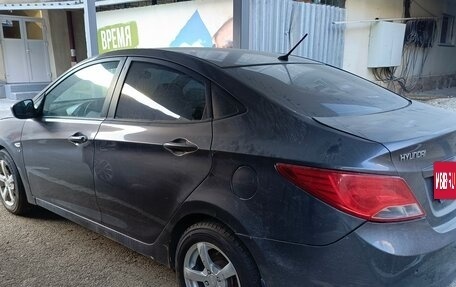 Hyundai Solaris II рестайлинг, 2015 год, 400 000 рублей, 4 фотография