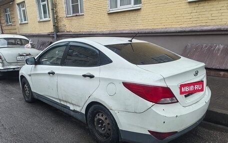 Hyundai Solaris II рестайлинг, 2015 год, 410 000 рублей, 5 фотография
