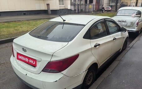 Hyundai Solaris II рестайлинг, 2015 год, 410 000 рублей, 4 фотография
