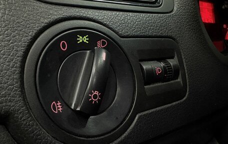 Volkswagen Polo VI (EU Market), 2011 год, 649 777 рублей, 11 фотография