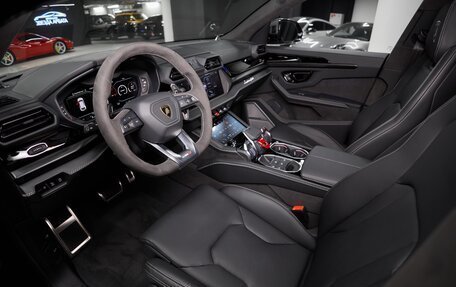 Lamborghini Urus I, 2025 год, 48 490 000 рублей, 17 фотография