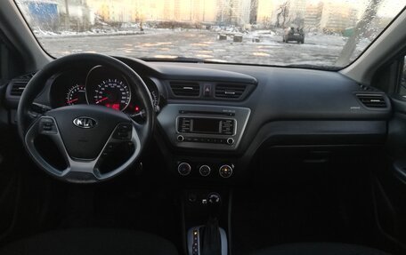 KIA Rio III рестайлинг, 2017 год, 990 000 рублей, 3 фотография