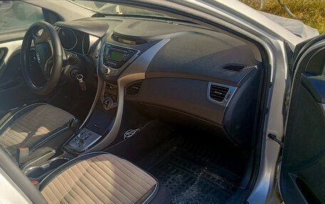 Hyundai Elantra V, 2012 год, 400 000 рублей, 9 фотография