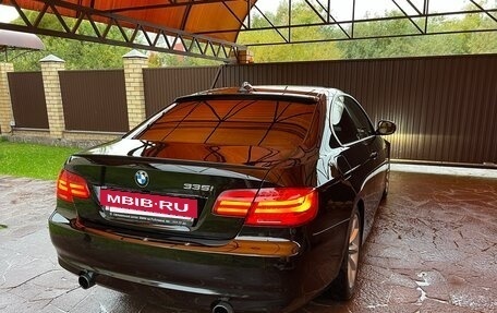 BMW 3 серия, 2011 год, 1 600 000 рублей, 3 фотография