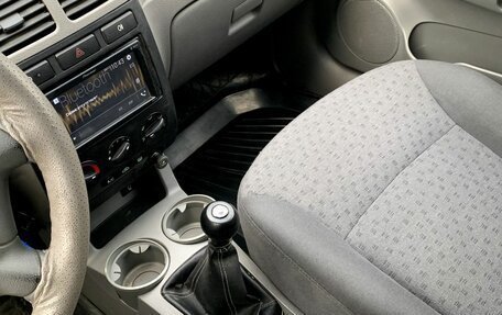 KIA Rio II, 2004 год, 244 000 рублей, 13 фотография