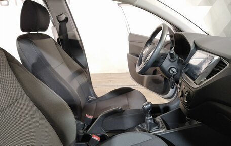 Hyundai Solaris II рестайлинг, 2018 год, 1 079 000 рублей, 17 фотография