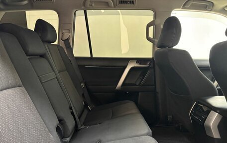 Toyota Land Cruiser Prado 150 рестайлинг 2, 2021 год, 5 570 000 рублей, 13 фотография