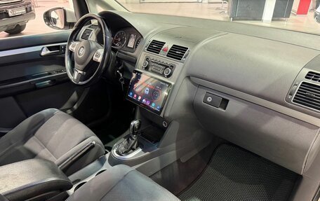 Volkswagen Touran III, 2010 год, 649 900 рублей, 10 фотография