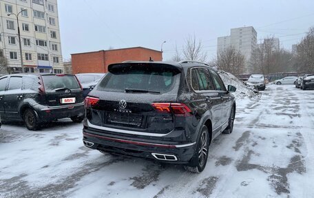 Volkswagen Tiguan II, 2021 год, 4 500 000 рублей, 3 фотография