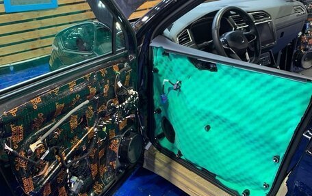 Volkswagen Tiguan II, 2021 год, 4 500 000 рублей, 18 фотография