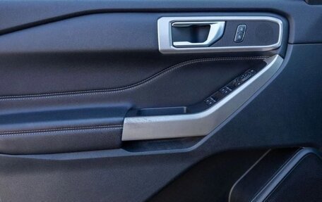 Ford Explorer VI, 2022 год, 6 400 000 рублей, 23 фотография