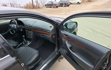 Toyota Avensis III рестайлинг, 2006 год, 830 000 рублей, 15 фотография