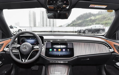 Mercedes-Benz E-Класс, 2025 год, 7 698 600 рублей, 29 фотография