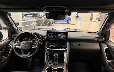 Toyota Land Cruiser, 2022 год, 11 700 000 рублей, 24 фотография