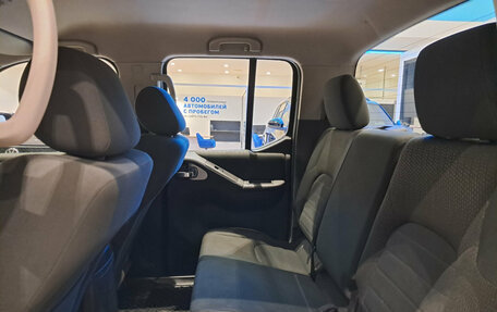 Nissan Navara (Frontier), 2012 год, 1 905 000 рублей, 12 фотография