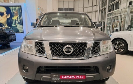 Nissan Navara (Frontier), 2012 год, 1 905 000 рублей, 2 фотография