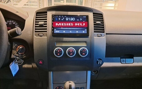 Nissan Navara (Frontier), 2012 год, 1 905 000 рублей, 15 фотография