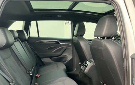 Volkswagen Tiguan, 2025 год, 5 460 000 рублей, 12 фотография