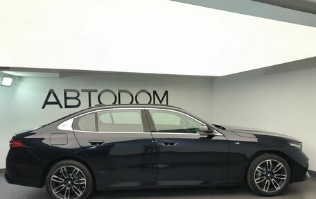 BMW 5 серия, 2025 год, 8 700 000 рублей, 6 фотография