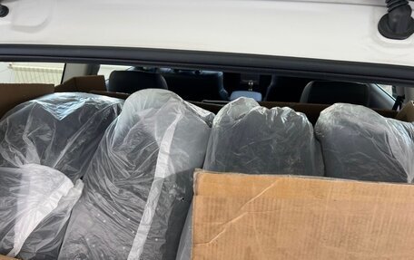 Toyota Land Cruiser Prado 150 рестайлинг 2, 2021 год, 4 800 000 рублей, 9 фотография