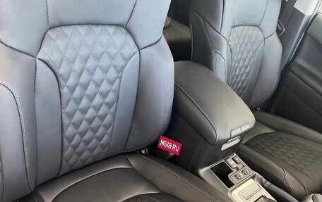 Toyota Land Cruiser Prado 150 рестайлинг 2, 2021 год, 4 800 000 рублей, 11 фотография